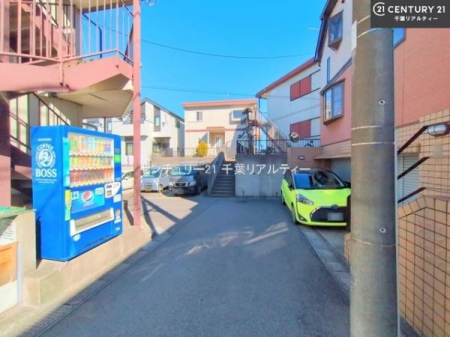 �O�ʓ��H�܂ތ��n�ʐ^ �O�ʓ��H4���I�z����ǍD�ȗ��n�ł��B
�Ԍɓ��ꂪ���ȕ������S�ł��ˁB