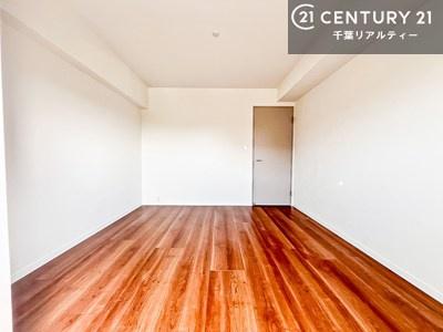 �Q�� ���邭���ʂ��̗ǂ������ł��B�u�V���v���v�Ƀf�U�C�����ꂽ�����B���R�x�������̂ŉƋ�⃌�C�A�E�g�ł��D�݂̋�Ԃ�n��グ���܂��B