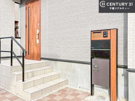 ���̑����n �����T���̂������E���v�]�E������ȂǁA���Ȃ�ƕ��ЃX�^�b�t�܂ł��\���t�����������I�s���Y�Ɋւ��邱�ƂȂ�A�ǂ̂悤�Ȃ��Ƃł����S���ӑΉ������Ē����܂��B
