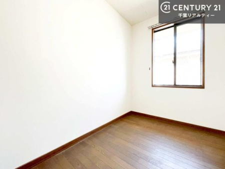 �m�� �V���v���Ƀf�U�C������Ă��邽�߁A�Ƌ��I�т܂���I
���C�ɓ���̉Ƌ��u���Ă��낰���Ԃ���邱�Ƃ��ł��܂��B