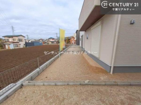 �� �y�������ʐ^�z������Ƃ�������X�؁[�X���t���Ă��܂��I�K�[�f�j���O���y���߂����ł��ˁB