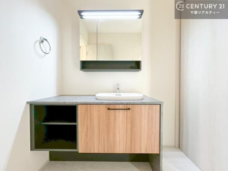 ���ʑ�E���ʏ� �y�������ʐ^�z�g�Ȃ�𐮂�����ʏ��́A���������厖�ł��I������̐������̂��镵�͋C�����o�I�C�����悭���g�����������܂��B