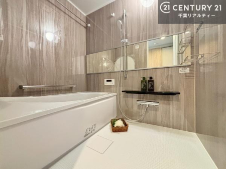 ���� �������������l�̕��͋C�̃o�X���[���́A�����o�Ă��ăo�X�^�C�����[���I
���d���撣���Ă��邲�J���ɂ��D�݂̓����̓����܂����āA�y����ł݂Ă͂������ł��傤���H