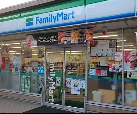 ���ӊ� �y�R���r�j�z�t�@�~���[�}�[�g�s�썂�J�꒚�ړX�F350m