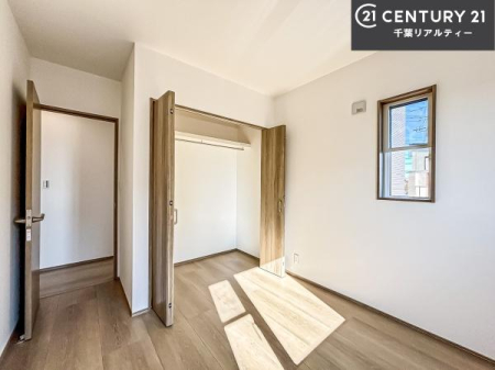 ���r���O�ȊO�̋��� �V���v���Ƀf�U�C������Ă��邽�߁A�Ƌ��I�т܂���I
���C�ɓ���̉Ƌ��u���Ă��낰���Ԃ���邱�Ƃ��ł��܂��B