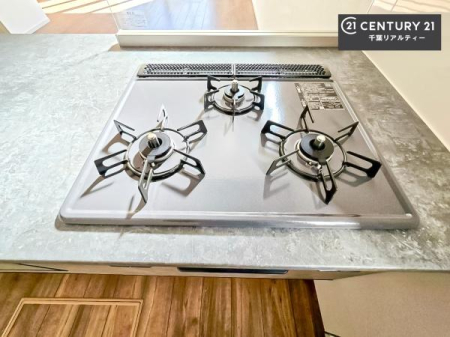 �L�b�`�� �R�����͎O������̂ł������̓����i�s���ł��܂��B
�������O�����t���ł��B�����X�y�[�X���L�X���Ă���׍�Ƃ����₷���I�g�����肪�ǂ��V�X�e���L�b�`���ł��I