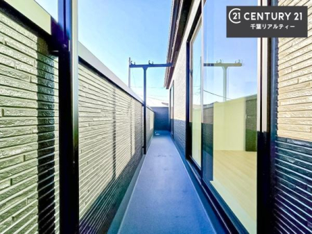 �o���R�j�[ �z������ǍD�ȃo���R�j�[�ł��I���ꂽ���ɂ͐�������n����J���I�Ȏ��Ԃ��y���߂܂��B