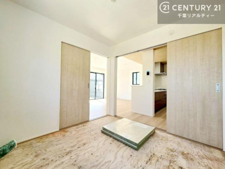 �a�� �a���ł͂��q�l���]��ł����������S�z�͂قƂ�ǂ���܂���B
�Ǝ��̍��ԂɃ}�}��p�p���Q�����Ŏg����x�e�X�y�[�X�Ƃ��Ă����p�I