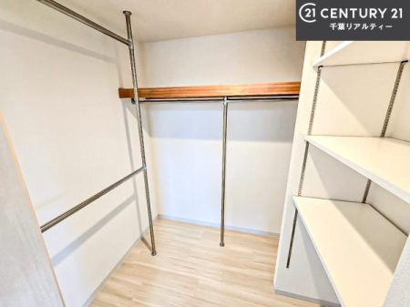 ���[ �E�H�[�N�C���N���[�[�b�g�t���ł��B��������̂��m���Ȃǂ����[���Ă��������ł��ˁI���ɂ���@�������ȂǋG�ߕ��̑傫�ȉƓd�����[�ł��܂��I