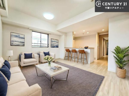 ���r���O �Ƌ��CG�p�[�X�ł��B�S�n�ǂ����r���O�͉Ƒ������R�ƏW�܂�܂��B�Ƒ��c�R�̎��Ԃ����������ł��B���Ƒ��ƁA����w�[���������Ԃ��߂��������ł��ˁB