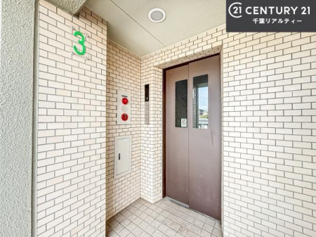 ���̑����p�� �G���x�[�^�[�����ŁA���X�̈ړ������K�B
�����̓��₨�ו��̑������ł��A�X���[�Y�ɂ��A��������܂��I