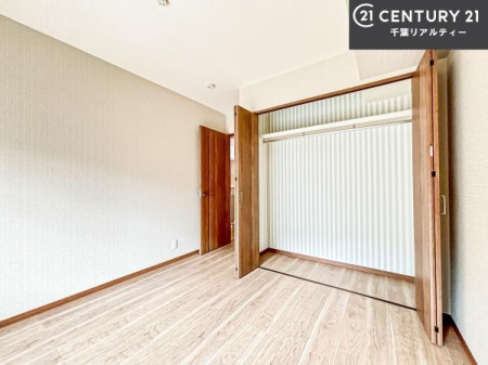 �Q�� �D���������������ޗm���́A���̖ڊo�߂��C�������ǂ������ł��ˁB���������Ԃ��������Ɖ߂������Ƃ��ł��܂��B�D�����F�����̃t���[�����O���ǂ�ȉƋ�ɂ��}�b�`���܂��I