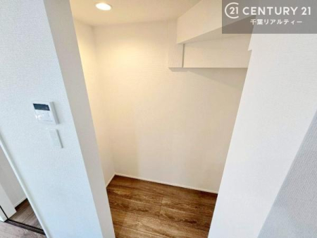 ���[ �p���g���[�t���I���Ă�������A�H�ނ̃X�g�b�N�͂������A�����Ɠd���X�b�L�����ڂ��邱�Ƃ��ł��܂��I