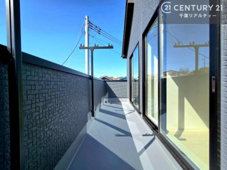 �o���R�j�[ �z������̗ǂ��o���R�j�[�ŁA�����󕨂��悭���������ł��ˁI
���V�C�̗ǂ����ɂ̓o���R�j�[�֏o�ă��t���b�V������̂��C�����悳�����ł��B