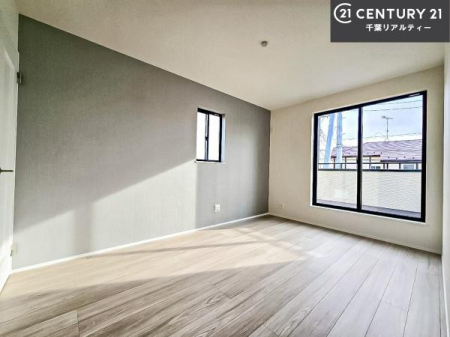 �m�� �o���R�j�[�ɖʂ��Ă���m���ł��B���邭�����肪����A���C����������ł��܂��I���N���āA�O�ɏo�Ĕw�L�т����[�ċz�����ǂ������}������邱�Ƃ��ł��܂��B