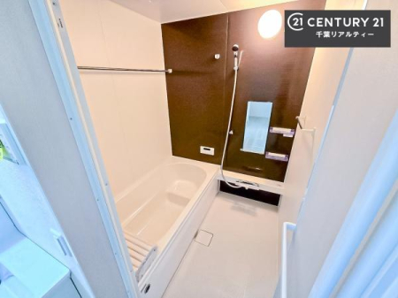 ���� �L�X�o�X�ň���̔������t���b�V���B�����L�΂���̂ŁA�����ɂ��������ƐZ����܂��ˁI�����̃o�X�^�C�����y���݂ɂȂ�܂��B