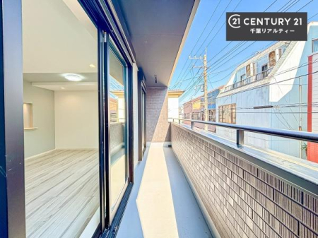 �o���R�j�[ �z������̗ǂ��o���R�j�[�ŁA�����󕨂��悭���������ł��ˁI
���V�C�̗ǂ����ɂ̓o���R�j�[�֏o�ă��t���b�V������̂��C�����悳�����ł��B