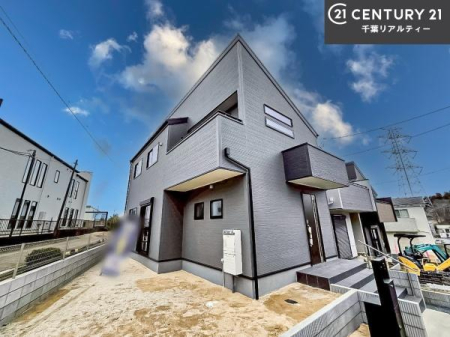 ���n�O�ώʐ^ �����D�ǏZ��Ȃ�ł͂̍����i���ƈ��S���B�\����ێ��Ǘ��ɂ��z������Ă���A����𒴂��ďZ�݌p�����Ƃ��l�����݌v�ł��B�����̉��K���Ə����ւ̈��S�����˔������Z�܂��ł��B�{�������\�ł��I