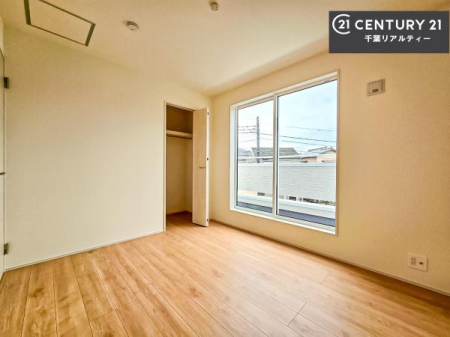 �Q�� �o���R�j�[�ɖʂ����m���́A���炩�Ȓ������������ސS�n�悢��ԁB�u�₩�Ȍ��ɕ�܂�ċC�����悭�ڊo�߂��邽�߁A�Q���ɍœK�Ȃ������ł��B���̊��C�₨�z�c���������K�ɍs���܂��B