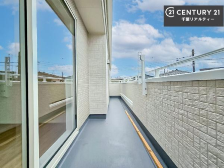 �o���R�j�[ �z������̗ǂ��o���R�j�[�ŁA�����󕨂��悭���������ł��ˁI
���V�C�̗ǂ����ɂ̓o���R�j�[�֏o�ă��t���b�V������̂��C�����悳�����ł��B