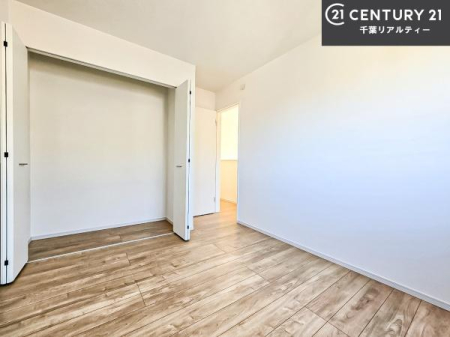 �Q�� �D���������������ޗm���́A���̖ڊo�߂��C�������ǂ������ł��ˁB���������Ԃ��������Ɖ߂������Ƃ��ł��܂��B�D�����F�����̃t���[�����O���ǂ�ȉƋ�ɂ��}�b�`���܂��I