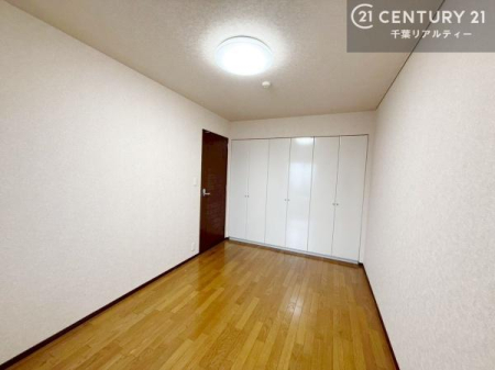 �m�� �V���v���Ƀf�U�C������Ă��邽�߁A�Ƌ��I�т܂���I
���C�ɓ���̉Ƌ��u���Ă��낰���Ԃ���邱�Ƃ��ł��܂��B