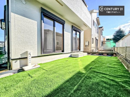 �� �z������ǍD�Ȃ���ł��I���ꂽ���ɂ͐�������n����J���I�Ȏ��Ԃ��y���߂܂��B
�K�[�f�j���O��ƒ�؉����y���߂܂��I