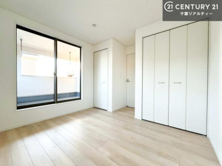 �m�� �o���R�j�[�ɖʂ��Ă���m���ł��B���邭�����肪����A���C����������ł��܂��I���N���āA�O�ɏo�Ĕw�L�т����[�ċz�����ǂ������}������邱�Ƃ��ł��܂��B