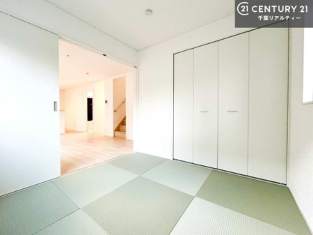 �a�� ���r���O�Ɨאڂ����a���ł��I�Ǝ��̋x�e�X�y�[�X��L�b�Y�X�y�[�X�Ƃ��Ċ��p����̂��悳�����ł��ˁI
�a���̎g�����͖�����I