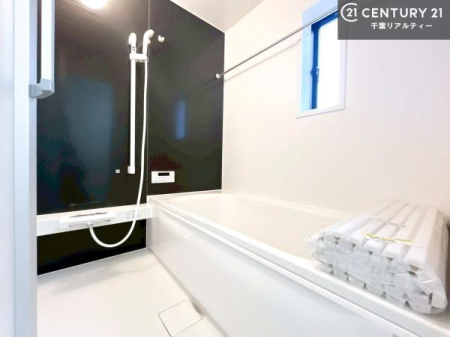 ���� �������������l�̕��͋C�̃o�X���[���́A�����o�Ă��ăo�X�^�C�����[���I
���d���撣���Ă��邲�J���ɂ��D�݂̓����̓����܂����āA�y����ł݂Ă͂������ł��傤���H