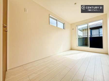 �Q�� �o���R�j�[�ɖʂ��Ă���m���ł��B���邭�����肪����A���C����������ł��܂��I���N���āA�O�ɏo�Ĕw�L�т����[�ċz�����ǂ������}������邱�Ƃ��ł��܂��B