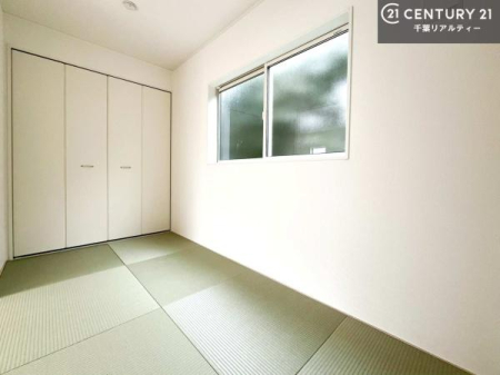 �a�� ���r���O�Ɨאڂ����a���ł��I�Ǝ��̋x�e�X�y�[�X��L�b�Y�X�y�[�X�Ƃ��Ċ��p����̂��悳�����ł��ˁI
�a���̎g�����͖�����I���[�X�y�[�X�������Ղ�ł��I