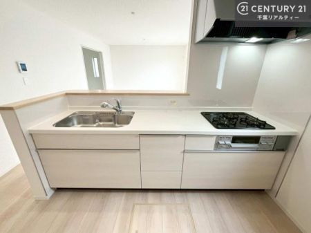 �L�b�`�� ��Ƃ����₷���V�X�e���L�b�`���ł��I���[����������t���Ă���̂ŁA�����X�y�[�X�ɕ���u���Ȃ��čςނ̂ŁA�L�X�g���āA���K�ɍ�Ƃ��ł��܂��I