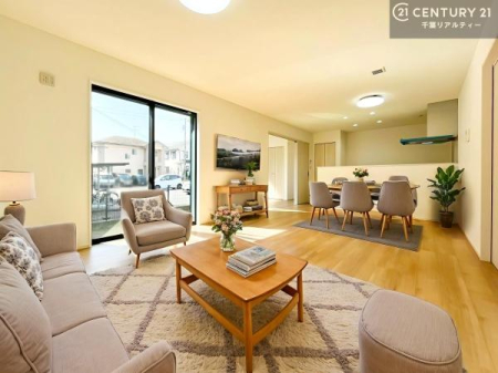 ���r���O �Ƌ��CG�p�[�X�ł��B�J�����̂���L�XLDK�I�\�t�@�[��_�C�j���O�e�[�u����u���Ă������ɂȂ�Ȃ��̂ŉ��K�ɉ߂����܂��I�R�~���j�P�[�V���������₷�����r���O�ł��I