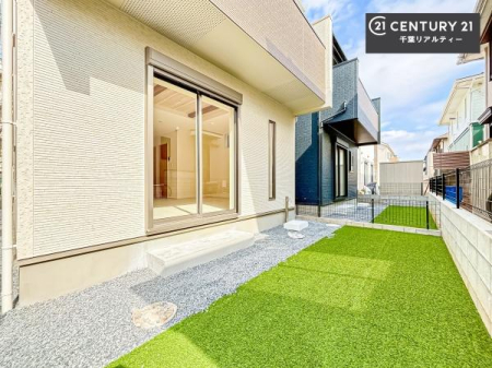 �� �z������ǍD�Ȃ���ł��I���ꂽ���ɂ͐�������n����J���I�Ȏ��Ԃ��y���߂܂��B
�K�[�f�j���O��ƒ�؉����y���߂܂��I