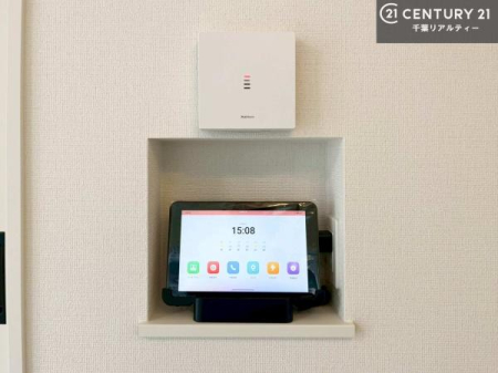 ���̑� TV���j�^�[�t�C���^�[�t�H���������B���K�҂̊���m�F���Ă���Ή��ł��邽�߁A�h�Ɩʂɂ��z�����ꂽ���S�̐ݔ��ł��B