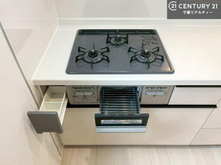 �L�b�`�� �R�����͎O������̂ł������̓����i�s���ł��܂��B
�������O�����t���ł��B�����X�y�[�X���L�X���Ă���׍�Ƃ����₷���I�g�����肪�ǂ��V�X�e���L�b�`���ł��I