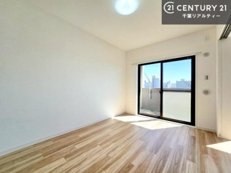 �Q�� �D���������������ޗm���́A���̖ڊo�߂��C�������ǂ������ł��ˁB���������Ԃ��������Ɖ߂������Ƃ��ł��܂��B�D�����F�����̃t���[�����O���ǂ�ȉƋ�ɂ��}�b�`���܂��I