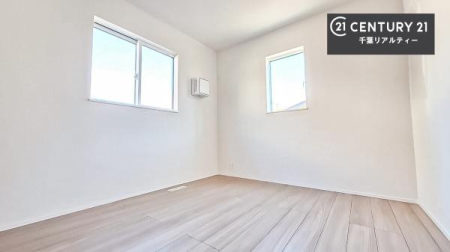 �m�� 2�ʍ̌����m�ۂ������邢�����́A���ʂ����ǂ��A���邭��ϋ��S�n�̗ǂ���ԂƂȂ��Ă���܂��B�����b�N�X���ĉ߂�����S�n�̗ǂ��������ł��I���̖ڊo�߂��X�b�L�����܂��ˁI