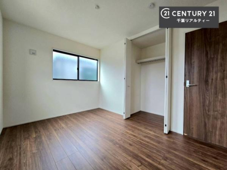 �q������ �V���v���Ƀf�U�C������Ă��邽�߁A�Ƌ��I�т܂���I
���C�ɓ���̉Ƌ��u���Ă��낰���Ԃ���邱�Ƃ��ł��܂��B
