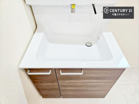 ���ʑ�E���ʏ� �[�����ʑ�{�E���́A�������˂ɂ����̂ł�����ꂪ�y�X�I���������ۂĂ܂��I
�L���C�Ȑ��ʏ��Ŏ��������̃��`�x�[�V�������オ��܂��ˁI