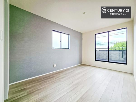 �Q�� �o���R�j�[�ɖʂ��Ă���m���ł��B���邭�����肪����A���C����������ł��܂��I���N���āA�O�ɏo�Ĕw�L�т����[�ċz�����ǂ������}������邱�Ƃ��ł��܂��B