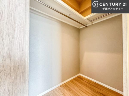 ���[ �E�H�[�N�C���N���[�[�b�g�t���ł��B��������̂��m���Ȃǂ����[���Ă��������ł��ˁI���ɂ���@�������ȂǋG�ߕ��̑傫�ȉƓd�����[�ł��܂��I