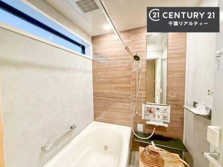 ���� �������������l�̕��͋C�̃o�X���[���́A�����o�Ă��ăo�X�^�C�����[���I
���d���撣���Ă��邲�J���ɂ��D�݂̓����̓����܂����āA�y����ł݂Ă͂������ł��傤���H