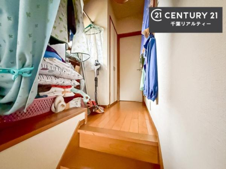 ���̑� �u���̕����C�ɂȂ�I�v�u�������Ăǂ�ȏ��H�v�u�����Əڂ����m�肽���I�v�Ǝv������A���C�y�ɂ����k���������B