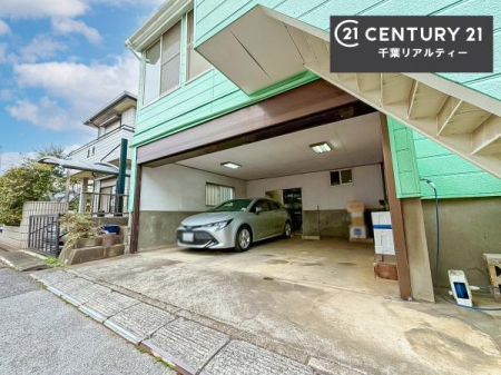 ���ԏ� �r���g�C���K���[�W�̒��ԏ�́A�J�╗����Ԃ�����Ă����̂ő�؂ɊǗ����ł���̂ň��S�I