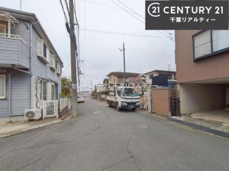 �O�ʓ��H�܂ތ��n�ʐ^ �O�ʓ��H6���I�z����ǍD�ȗ��n�ł��B
�Ԍɓ��ꂪ���ȕ������S�ł��ˁB