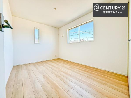 �m�� 2�ʍ̌����m�ۂ������邢�����́A���ʂ����ǂ��A���邭��ϋ��S�n�̗ǂ���ԂƂȂ��Ă���܂��B�����b�N�X���ĉ߂�����S�n�̗ǂ��������ł��I���̖ڊo�߂��X�b�L�����܂��ˁI