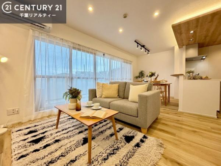 ���r���O �傫�ȑ����炽���Ղ�̗z���������閾�邢���r���O�B�J�����̂��郊�r���O�ŉƑ��c���̂��났�̎��Ԃ��߂����܂��I�����̂����w�\�ł��I���񌻒n�ŗz������Ȃǂ��̊����������܂��I