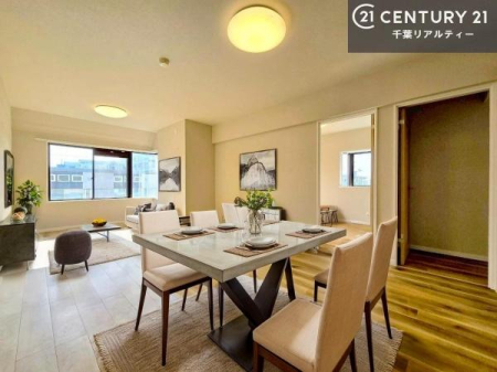 ���r���O �J�����̂���L�XLDK�I�\�t�@�[��_�C�j���O�e�[�u����u���Ă������ɂȂ�Ȃ��̂ŉ��K�ɉ߂����܂��I�R�~���j�P�[�V���������₷�����r���O�ł��I